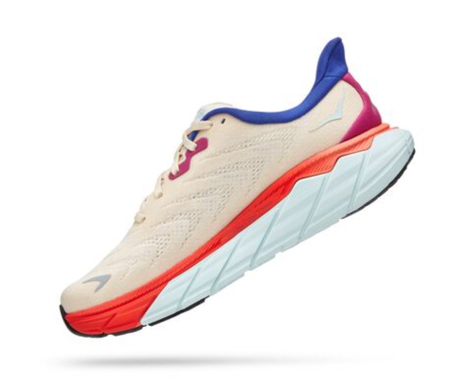 Hoka Arahi 6 Short Bread Fiesta