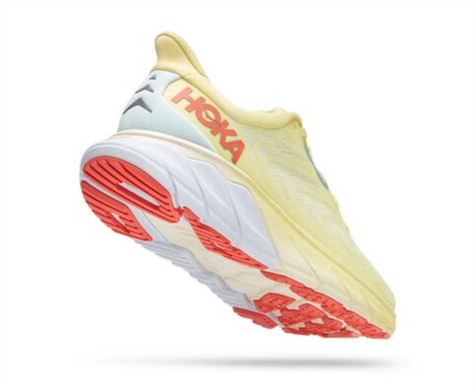 Hoka Arahi 6 Yellow Pear Sweet Corn