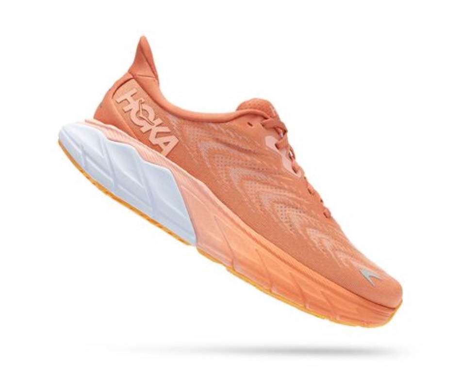 Arahi 6 Hoka Sun Baked Shell Coral