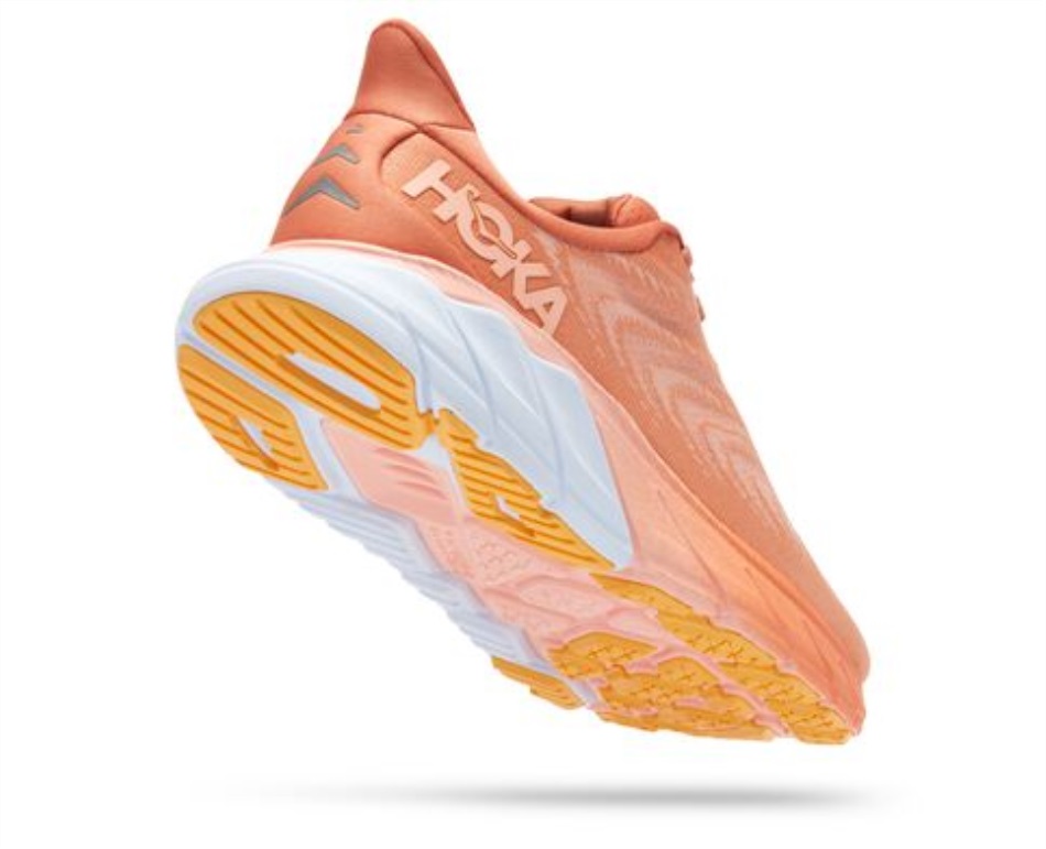 Arahi 6 Hoka Sun Baked Shell Coral